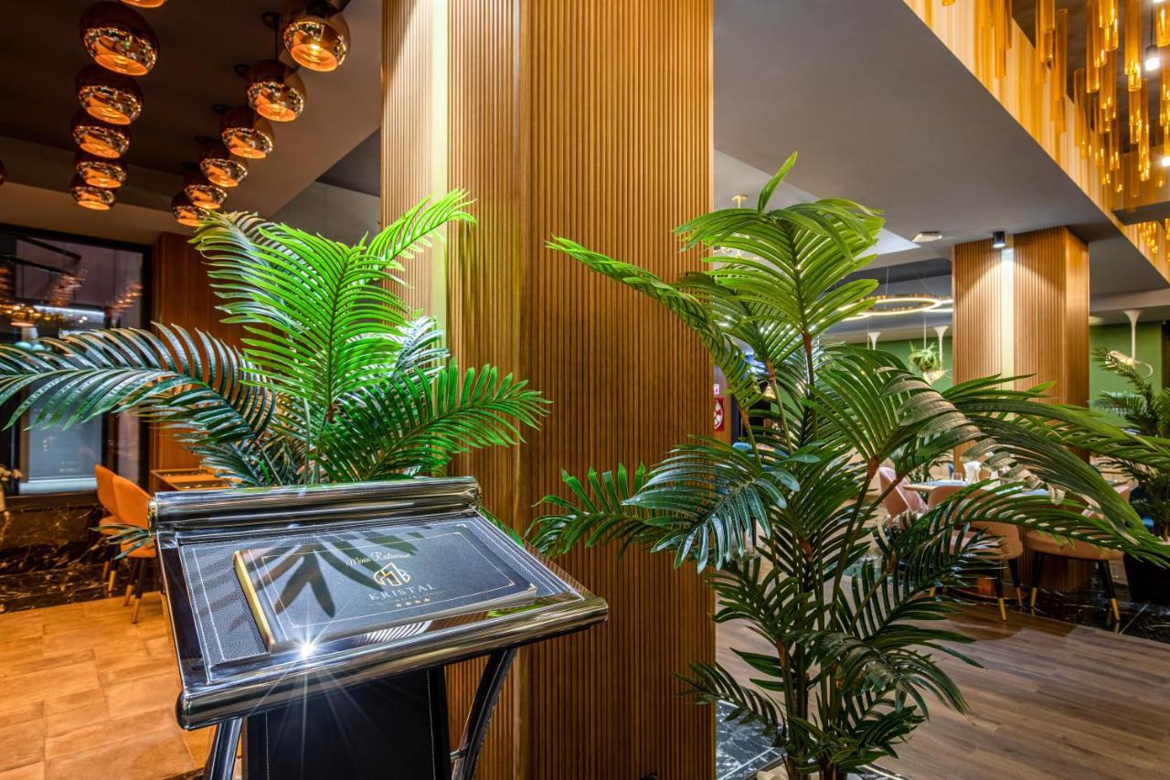 Hotel Kristal 4*