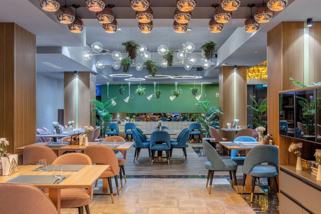 Kristal Hotel